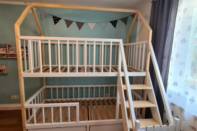 Hausbett, Spielbett LUNA (Leiter,Treppe,Rutsche) - Kubuk Moebel