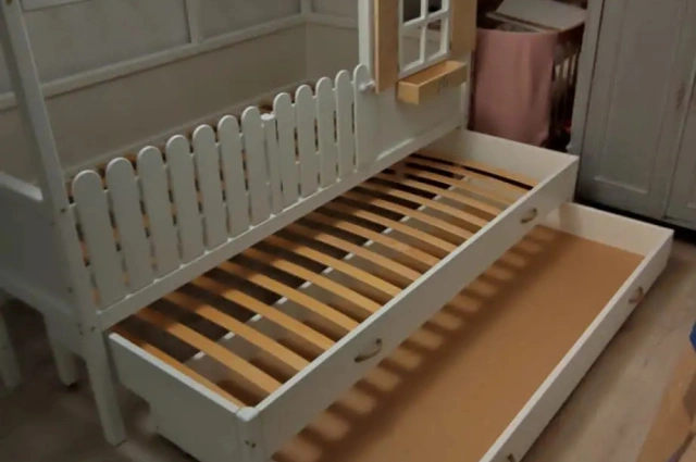 Hausbett, Spielbett LUNA (Leiter,Treppe,Rutsche) - Kubuk Moebel