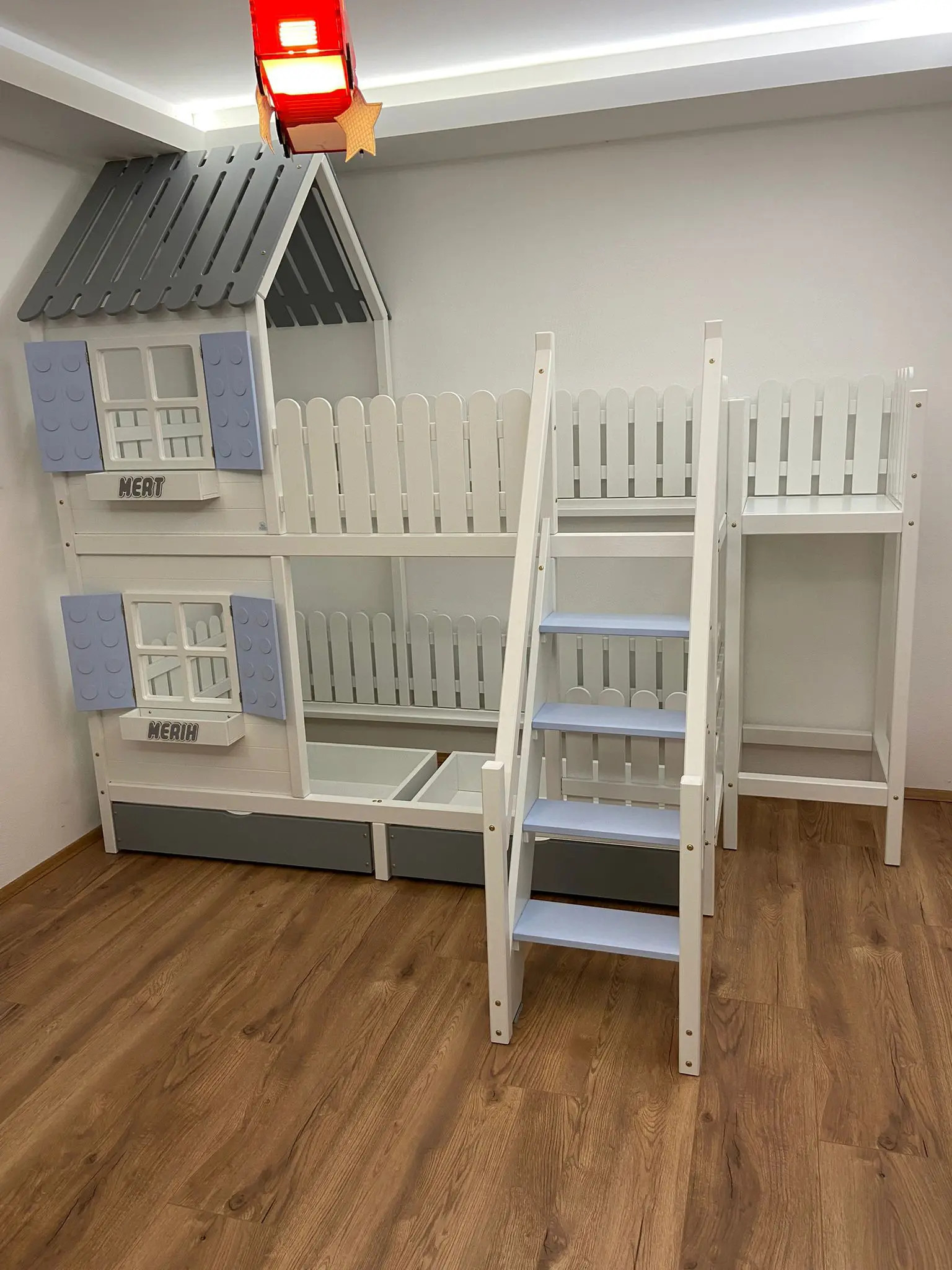 Hausbett, Spielbett LUNA (Leiter,Treppe,Rutsche) - Kubuk Moebel