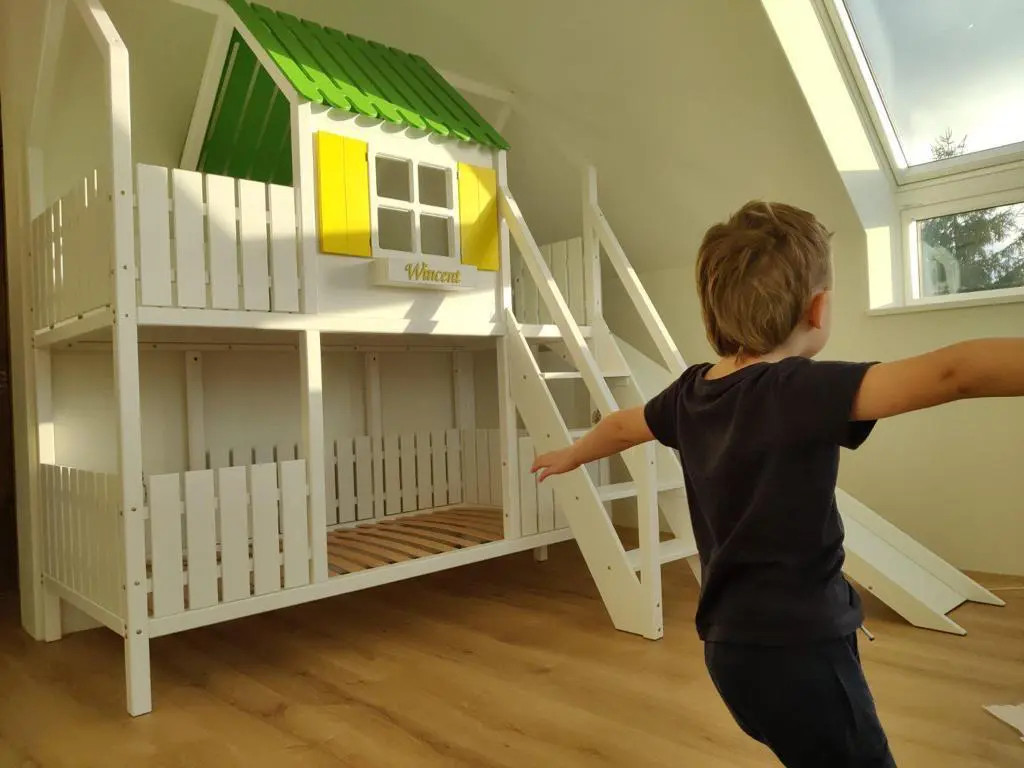 Hausbett, Spielbett LUNA (Leiter,Treppe,Rutsche) - Kubuk Moebel