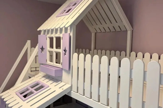 Hausbett, Spielbett LUNA (Leiter,Treppe,Rutsche) - Kubuk Moebel