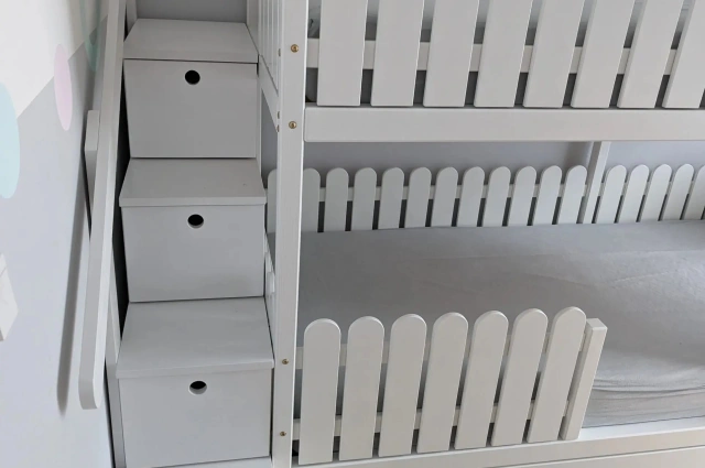 Hausbett, Spielbett LUNA (Leiter,Treppe,Rutsche) - Kubuk Moebel