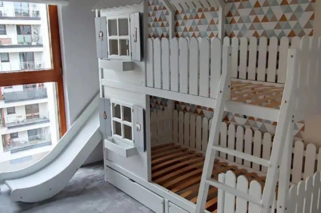 Hausbett, Spielbett LUNA (Leiter,Treppe,Rutsche) - Kubuk Moebel