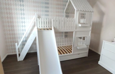Hausbett, Spielbett LUNA (Leiter,Treppe,Rutsche) - Kubuk Moebel