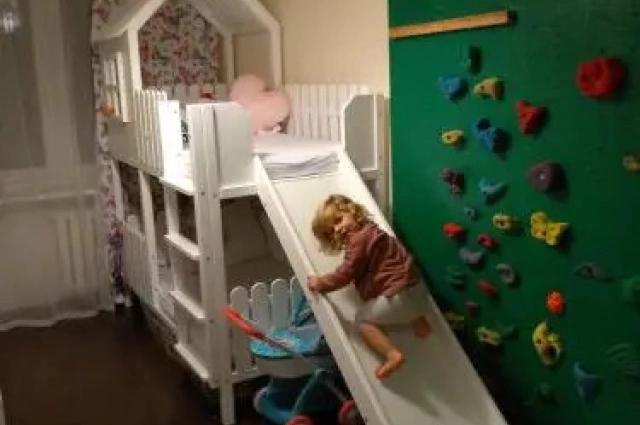 Hausbett, Spielbett LUNA (Leiter,Treppe,Rutsche) - Kubuk Moebel