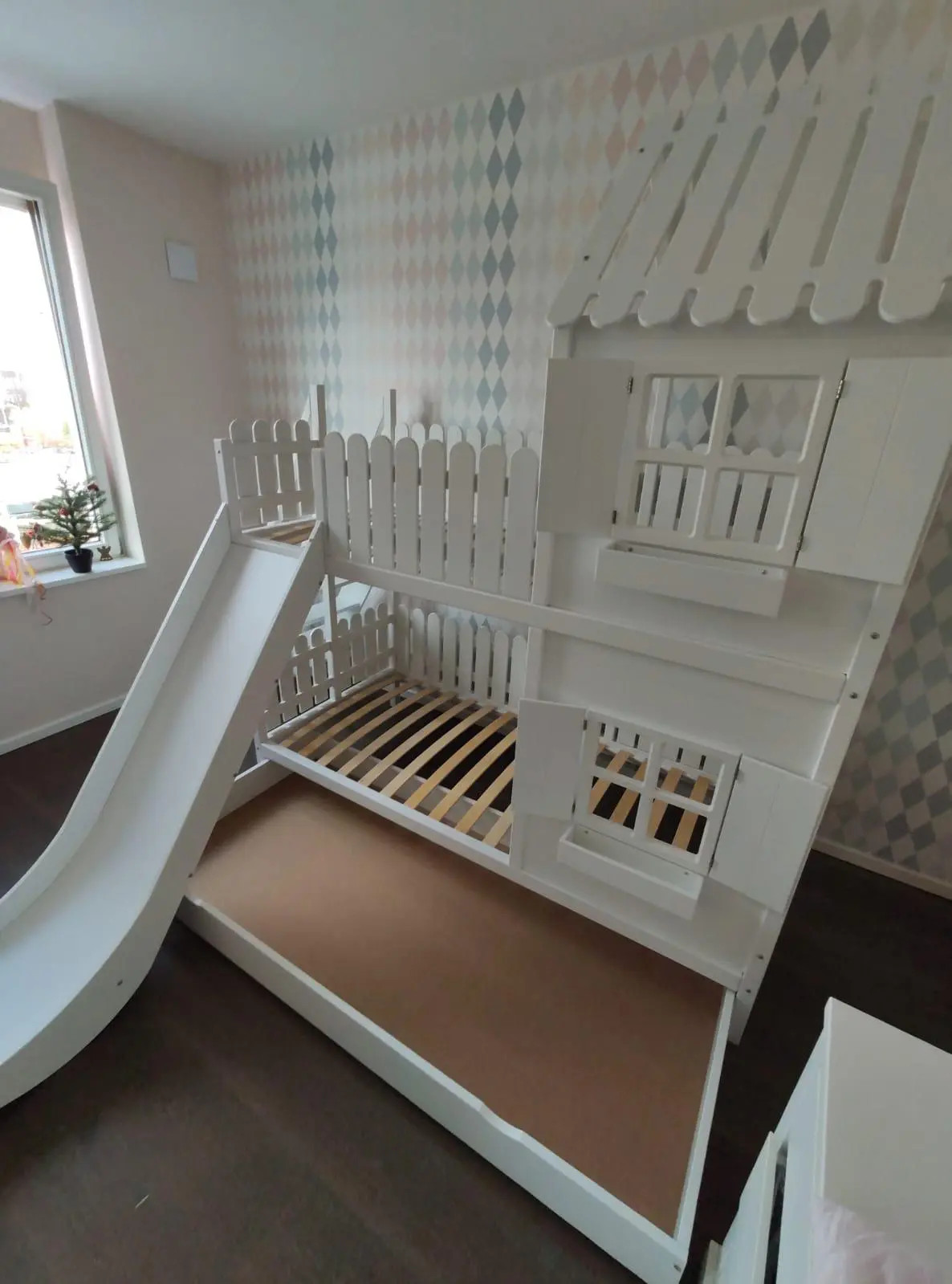 Hausbett, Spielbett LUNA (Leiter,Treppe,Rutsche) - Kubuk Moebel