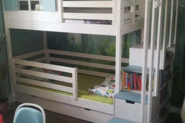 Hausbett, Spielbett KJARA mit vollem Dach und Rutsche - Kubuk Moebel Hausbett, Spielbett KJARA mit vollem Dach und Rutsche - Kubuk Moebel