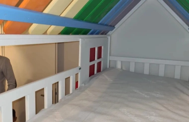 Hausbett, Spielbett KJARA mit vollem Dach und Rutsche - Kubuk Moebel Hausbett, Spielbett KJARA mit vollem Dach und Rutsche - Kubuk Moebel