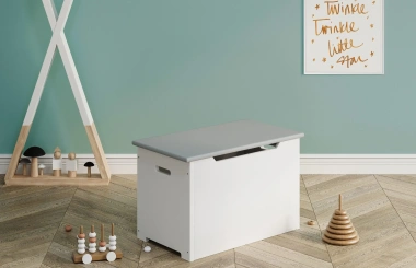 Spielzeugtruhe aus Holz - Kubuk Moebel