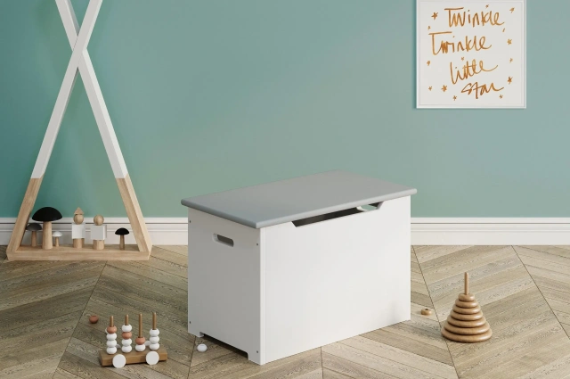 Spielzeugtruhe aus Holz - Kubuk Moebel